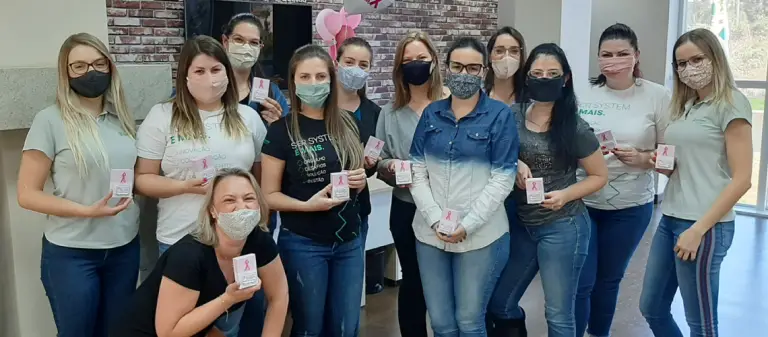 System promove ação de conscientização do Outubro Rosa