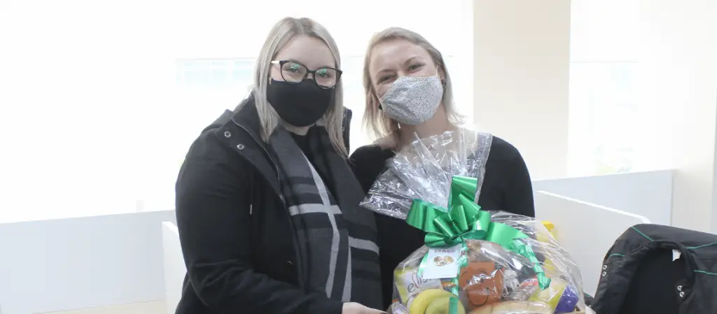 System homenageia mães colaboradoras