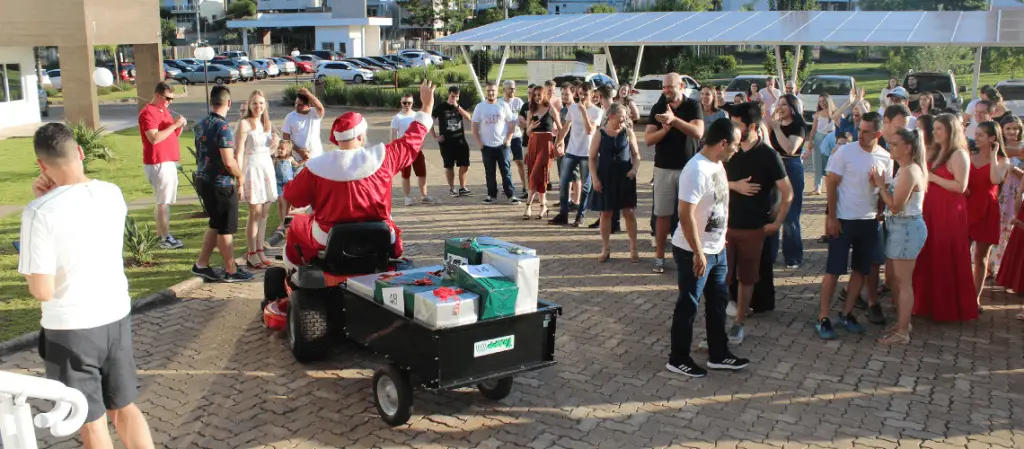 Confraternização de fim de ano System: descontração e encantamento