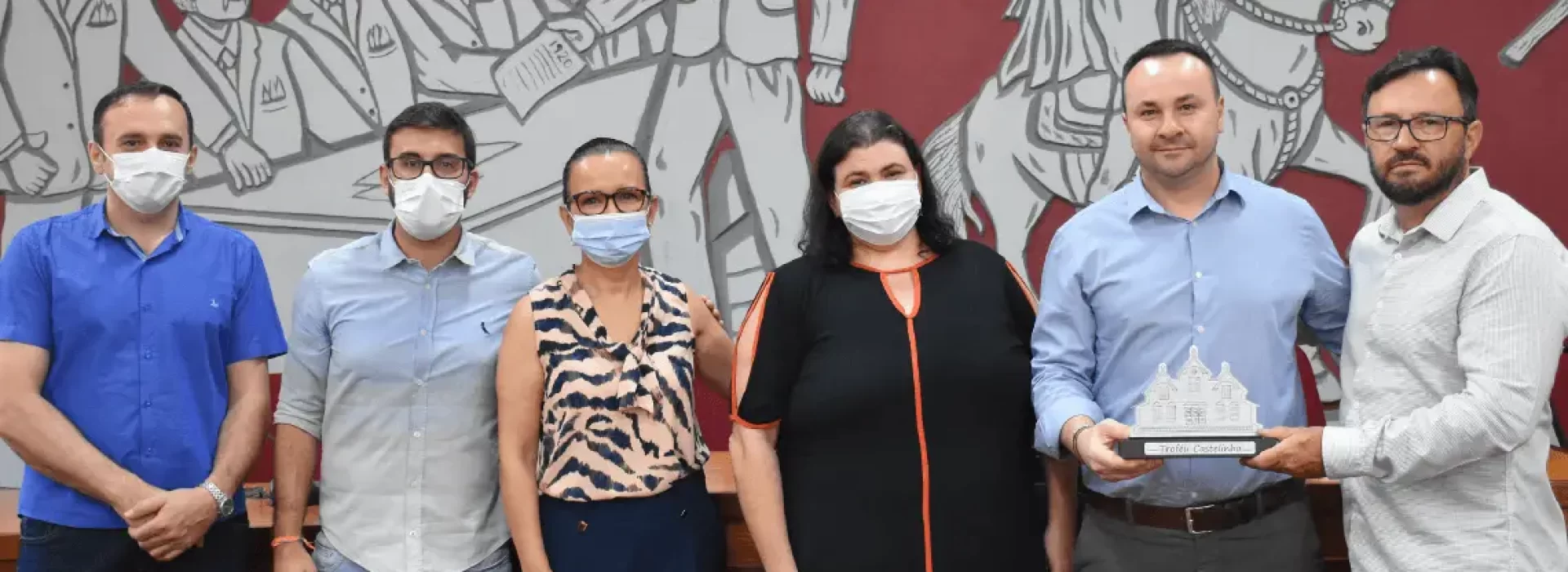 System recebe Troféu Castelinho por apoio ao Hospital Santa Terezinha