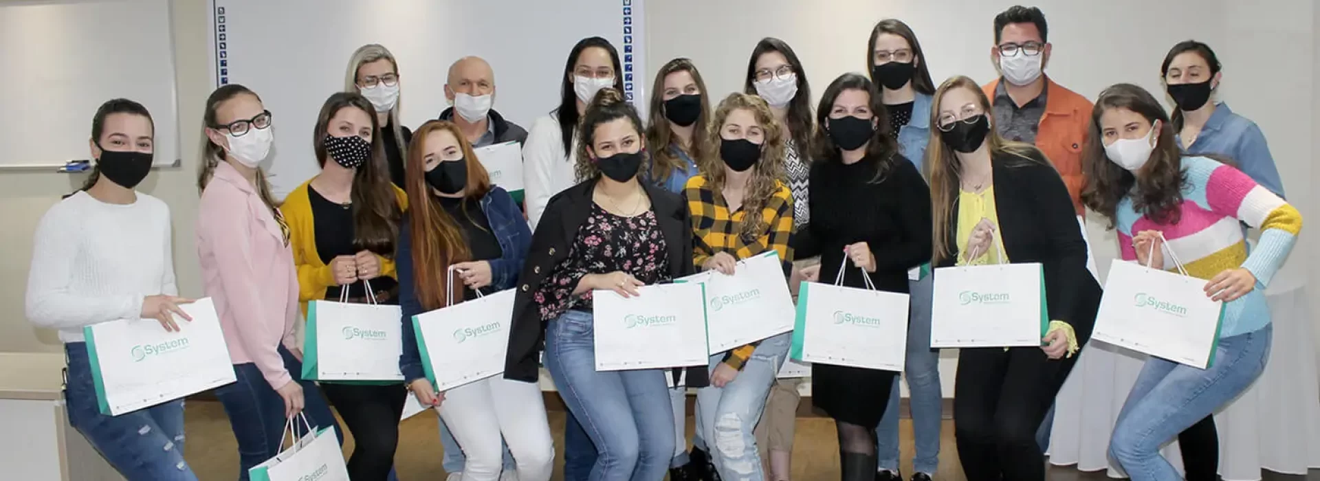 System recebe visita técnica de acadêmicos da IDEAU